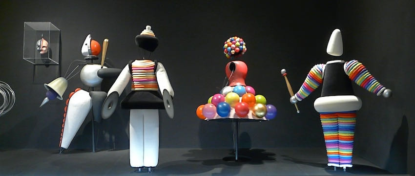 Costumes for Das Triadisches Ballett, by Oskar Schlemmer | Article on ArtWizard